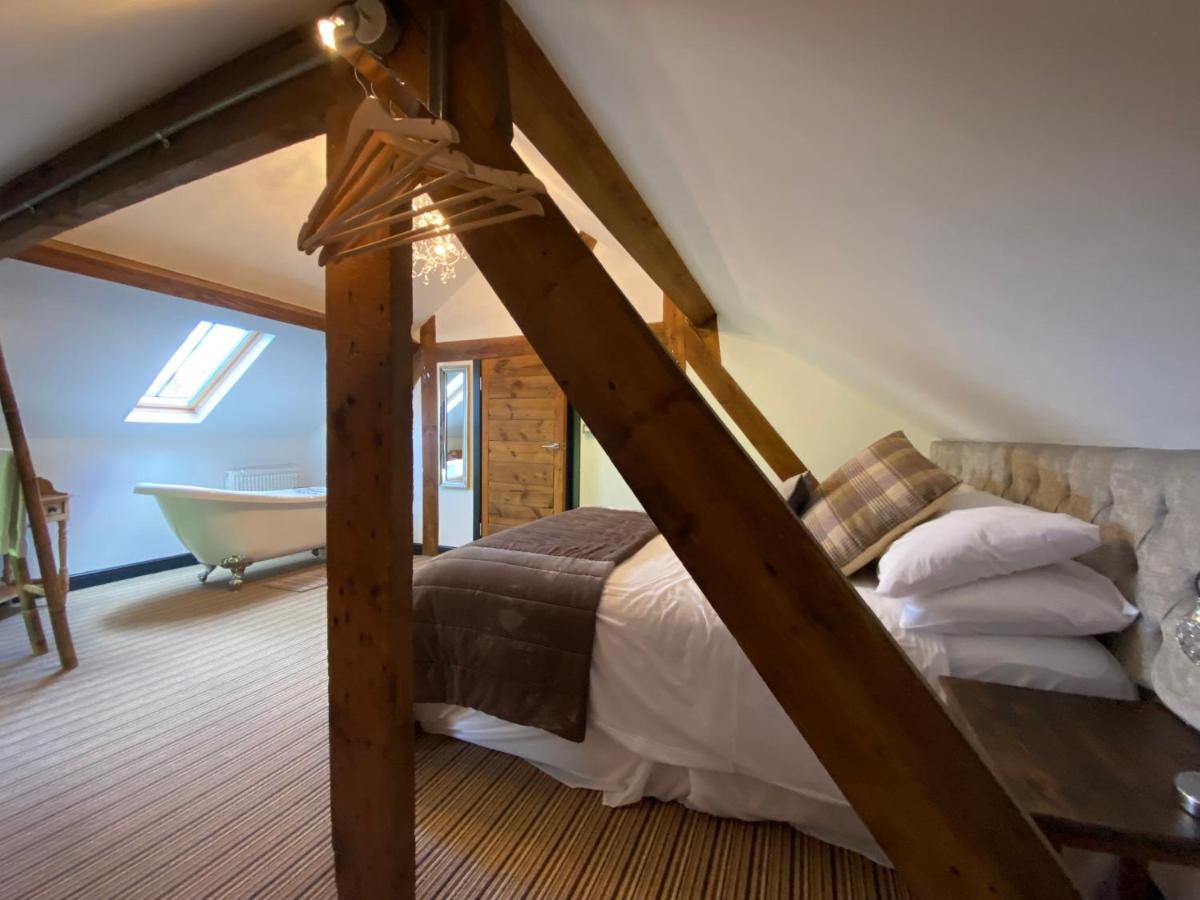 Betsey Trotwood. Historic Stylish 2-Bed Cottage. Blundeston Esterno foto