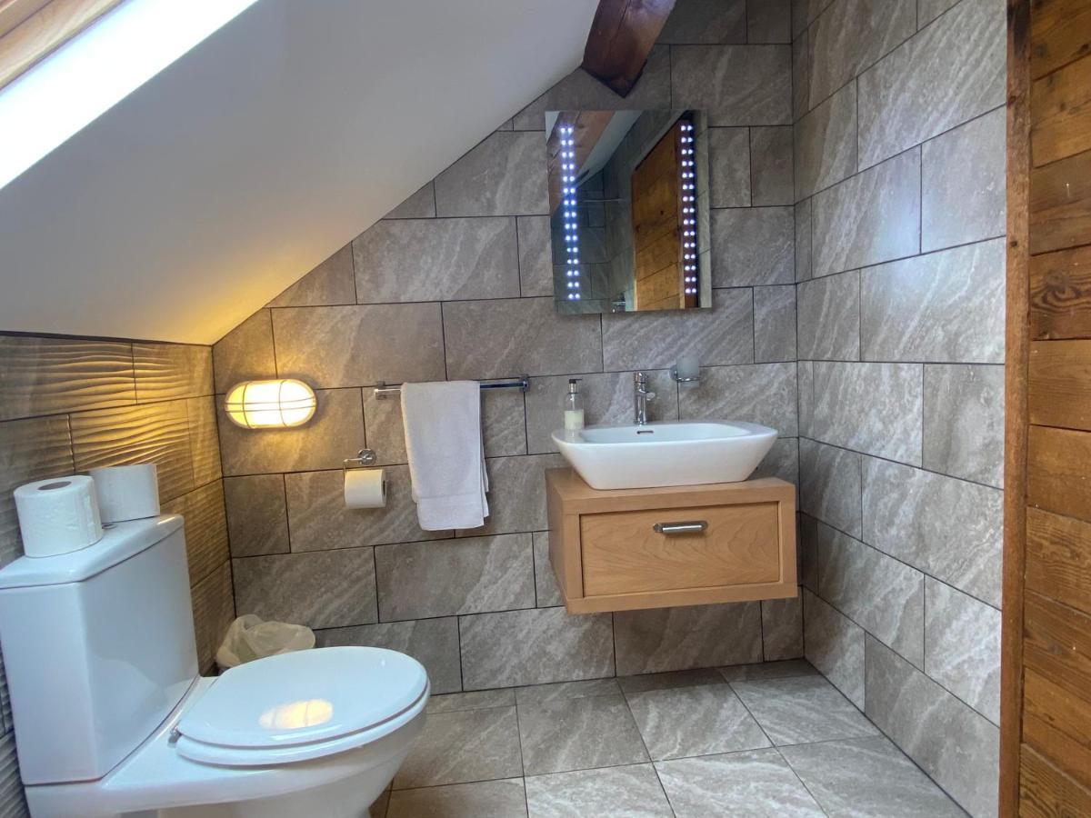 Betsey Trotwood. Historic Stylish 2-Bed Cottage. Blundeston Esterno foto
